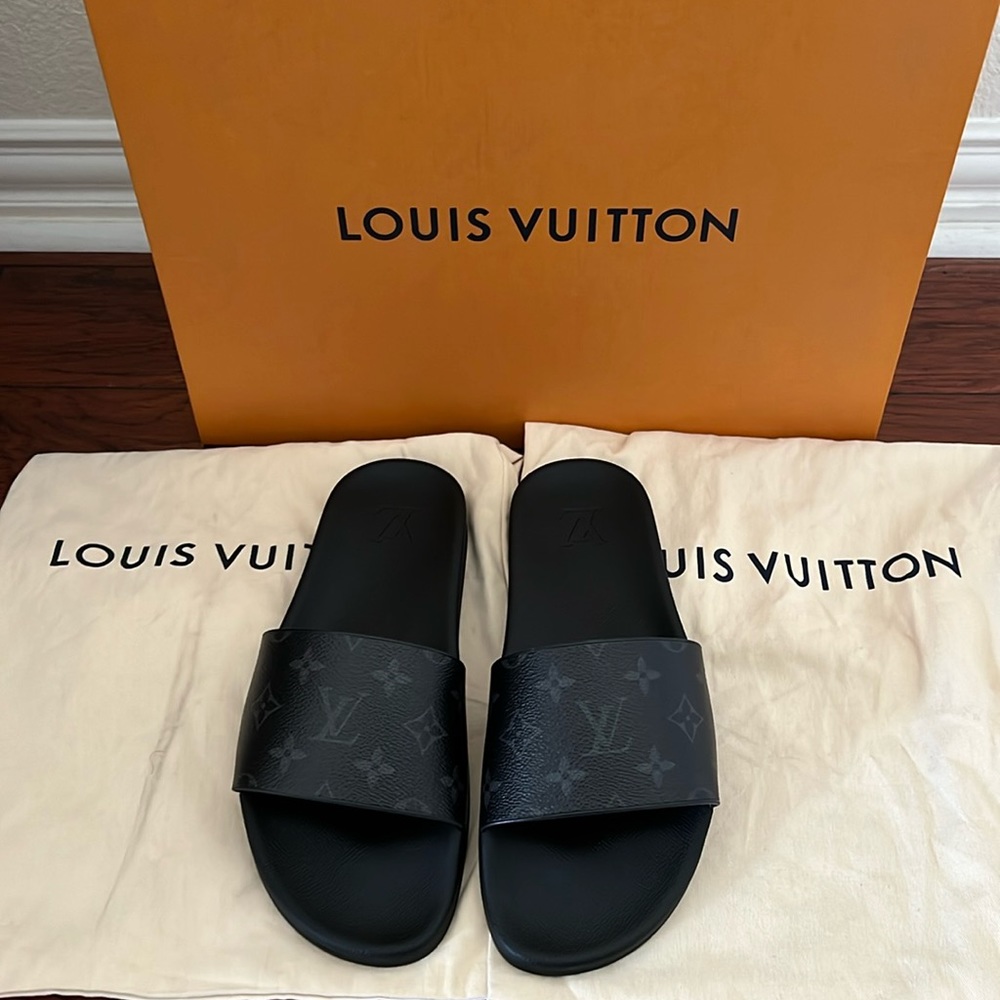 NWB Louis Vuitton Waterfront Mules Pool Slides, M 7/W 9.5 Monogram Eclipse